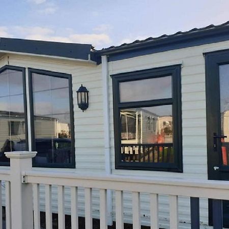 Jasmine'S Retreat - Pet Friendly, Ingoldmells Apartment Bagian luar foto